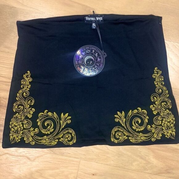 HOROSCOPEZ Bold Beauty Underbust Corset Top & Embroidered Mini Skirt Set - Picture 2 of 13